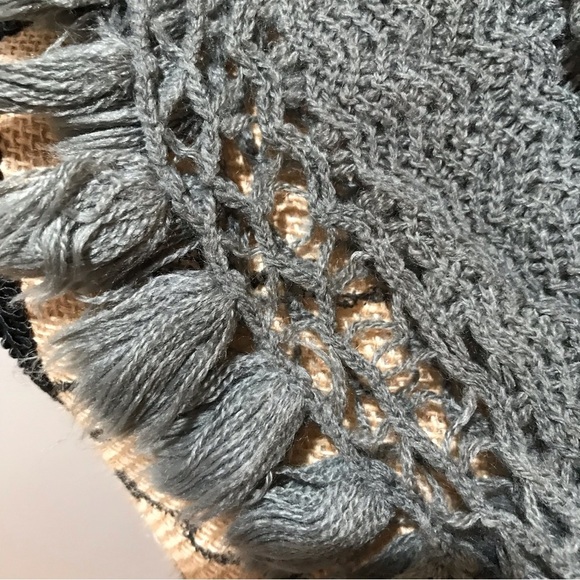 ✌️Boho Knitted Scarf with Tassels - Picture 4 of 5
